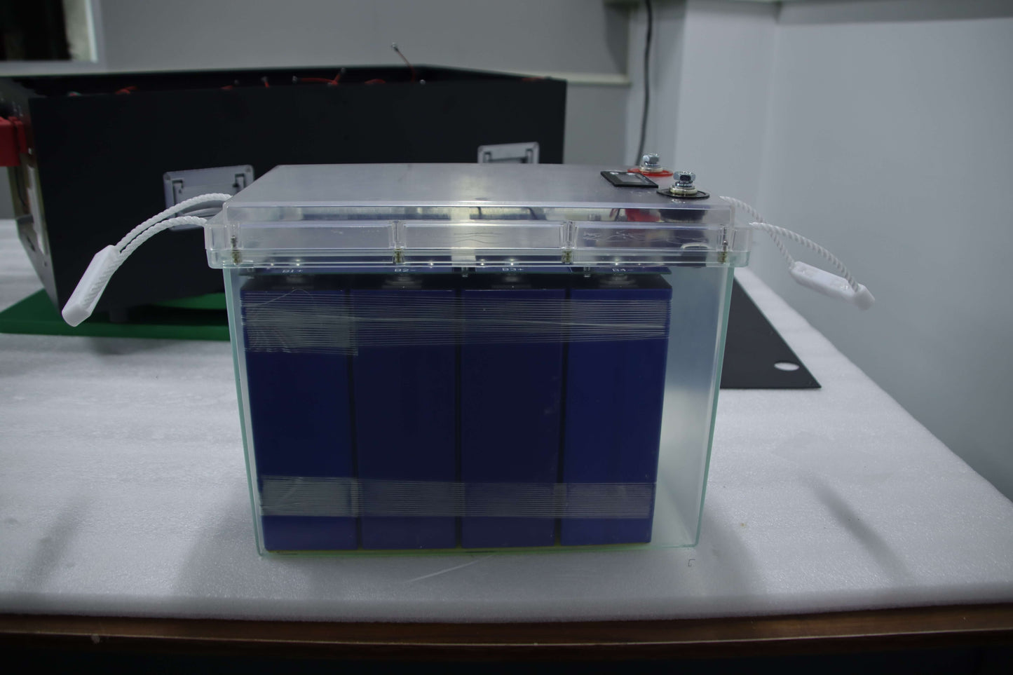 IMREN LiFePo4 Transoparent Battery Box (No Batteries)